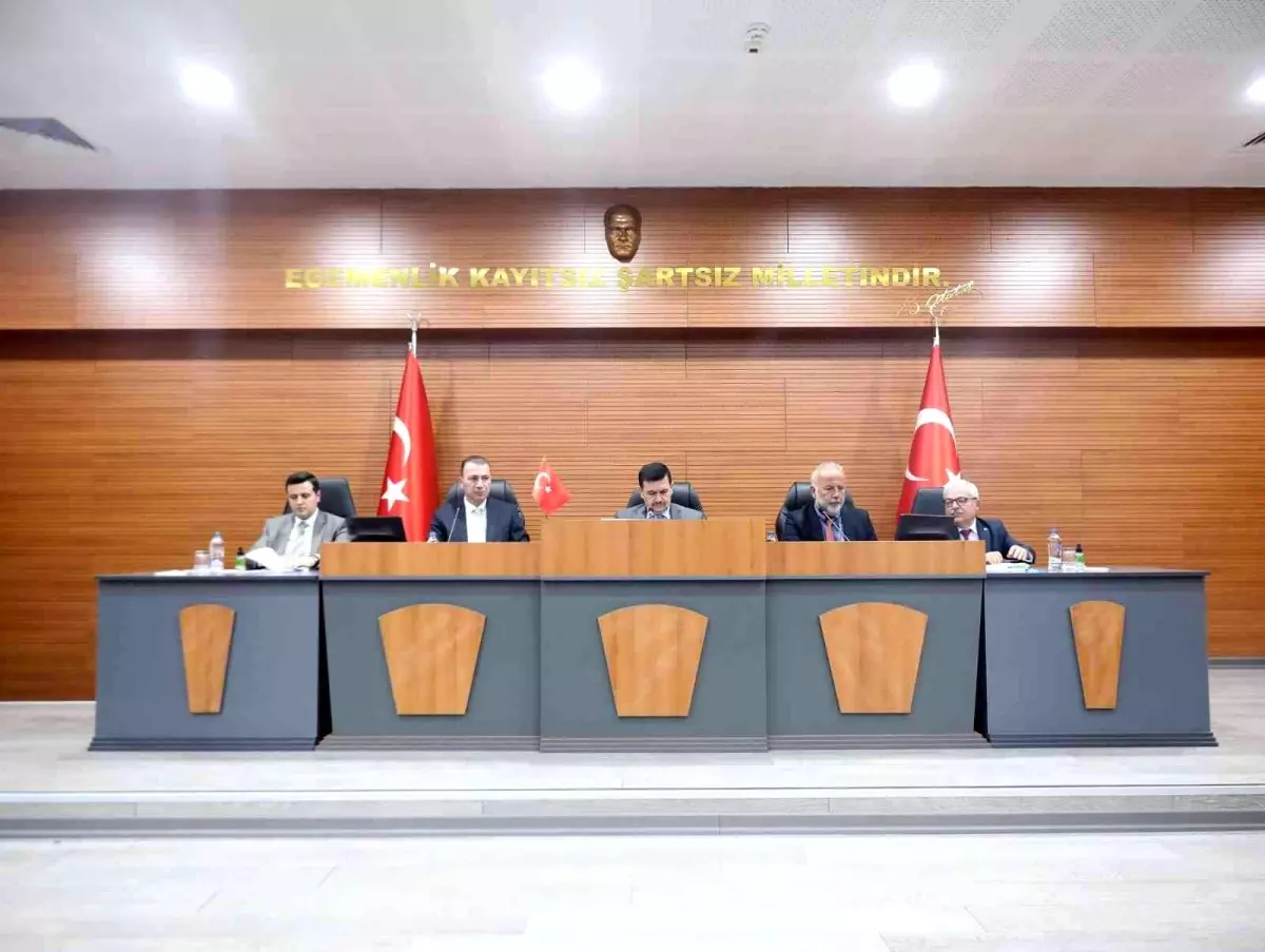 Burdur ekonomi haberleri | Burdur\'da 2022 yılı programında devam eden 351 projenin toplam bedeli 6,8 milyar lira