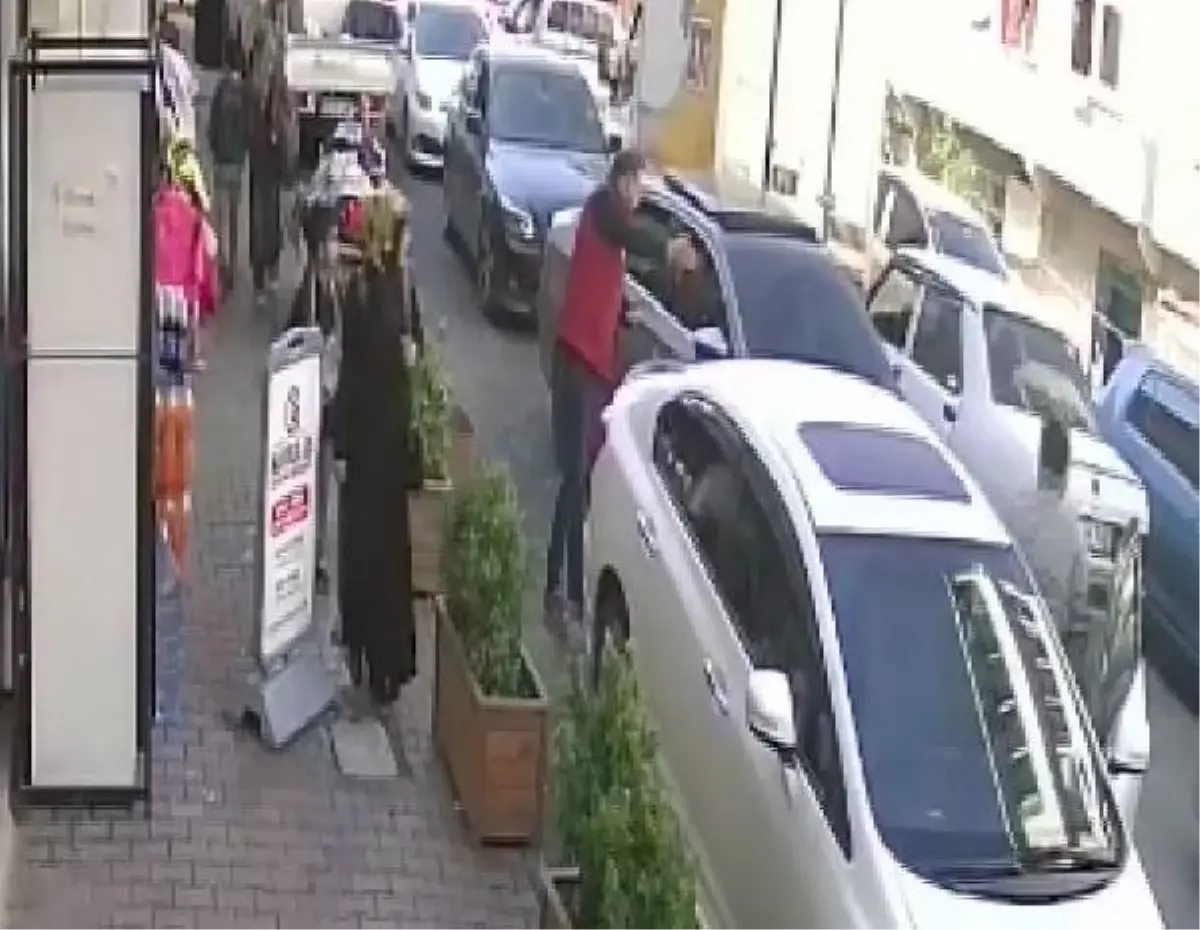 Son dakika haberi: (ek bilgi ve fotoğrafla yeniden) - Arnavutköy\'de silahlı saldırıda okuldan dönen 7 yaşında bir çocuk da yaralandı