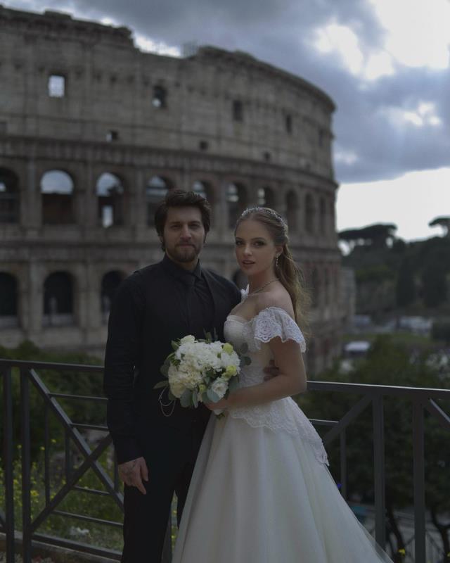 İpek Filiz Yazıcı ile Ufuk Beydemir, Roma'da nikah masasına oturdu