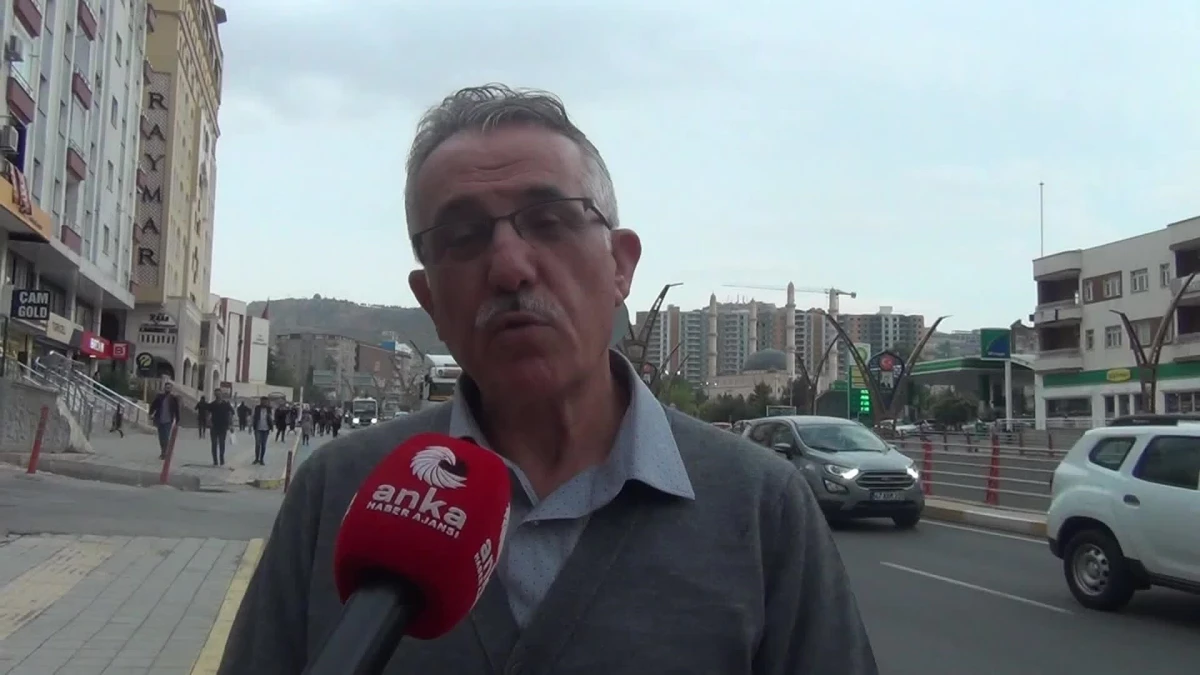 Mardin yerel haberleri... Mardin\'de Vatandaşlar Ekmek Zammına Tepkili
