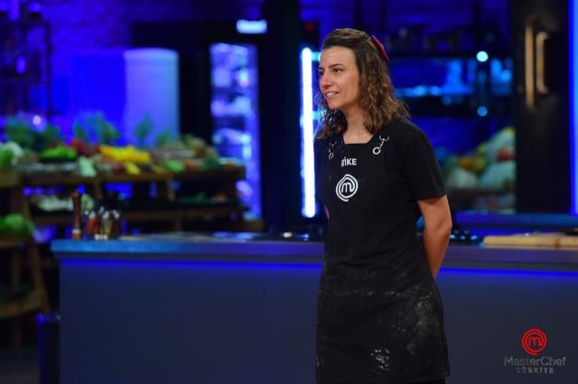 MasterChef Türkiye'de yarışmaya veda eden isim Atike oldu