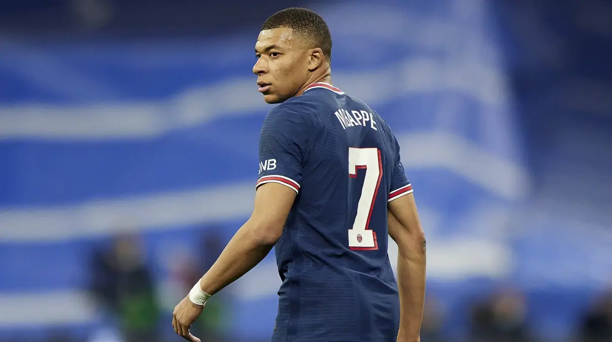 Mbappe\'nin Paris Saint Germain\'den 3 yılda alacağı para dudak uçuklattı