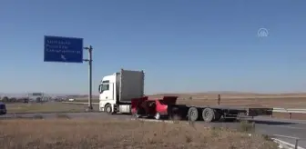 Tırla çarpışan otomobildeki biri çocuk, 3 kişi yaralandı
