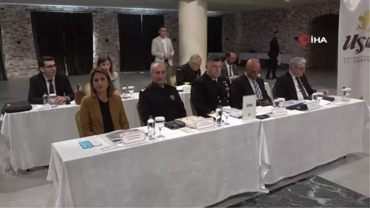 Uşak yerel haberi: 7. Düzensiz Göçle Mücadele Koordinasyon Kurulu toplantısı Uşak\'ta düzenlendi