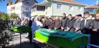 Ağabey ile kardeşi yan yana toprağa verildi