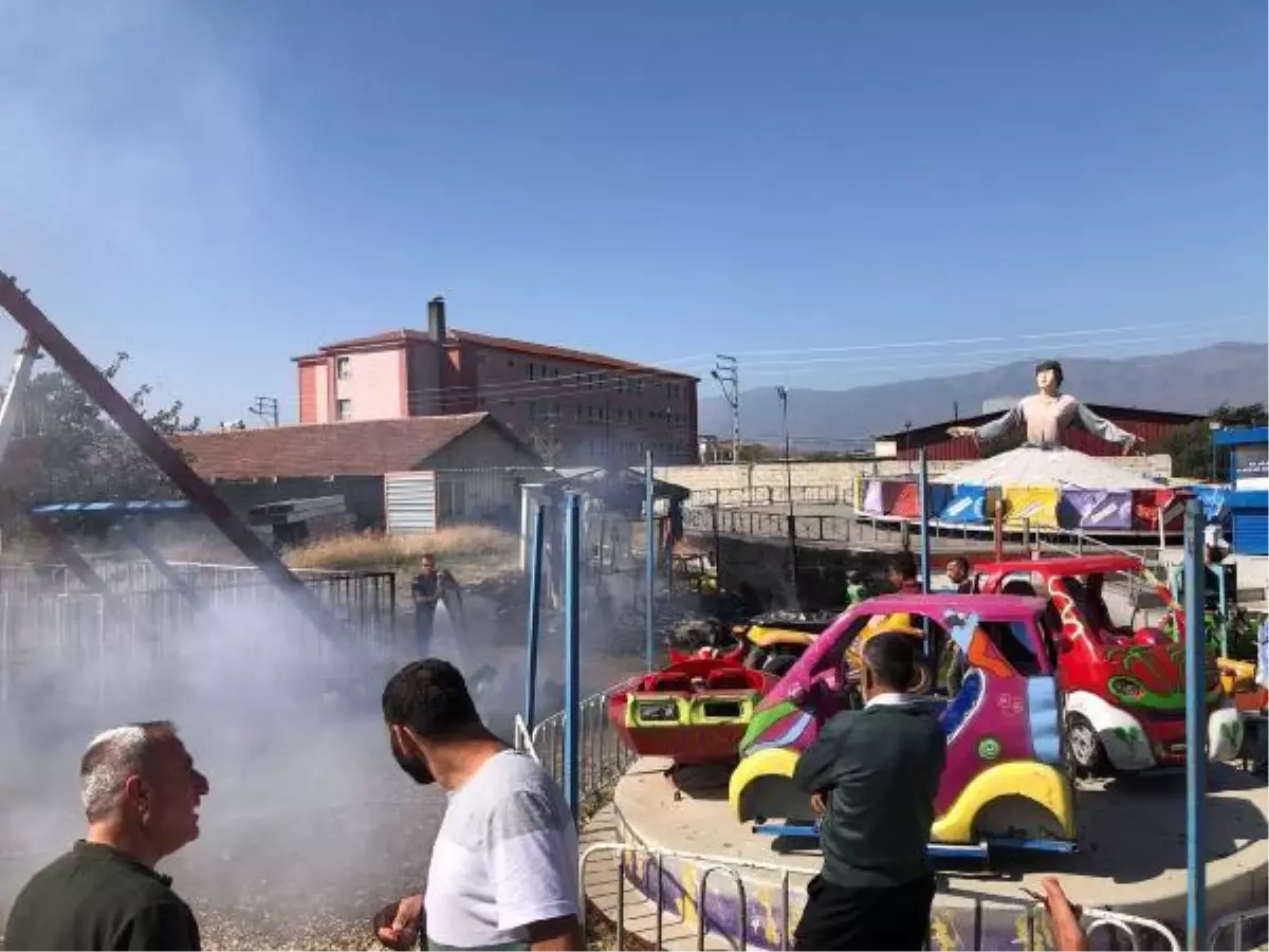 Son dakika haberleri | HATAY\'DA LUNAPARKTA YANGIN