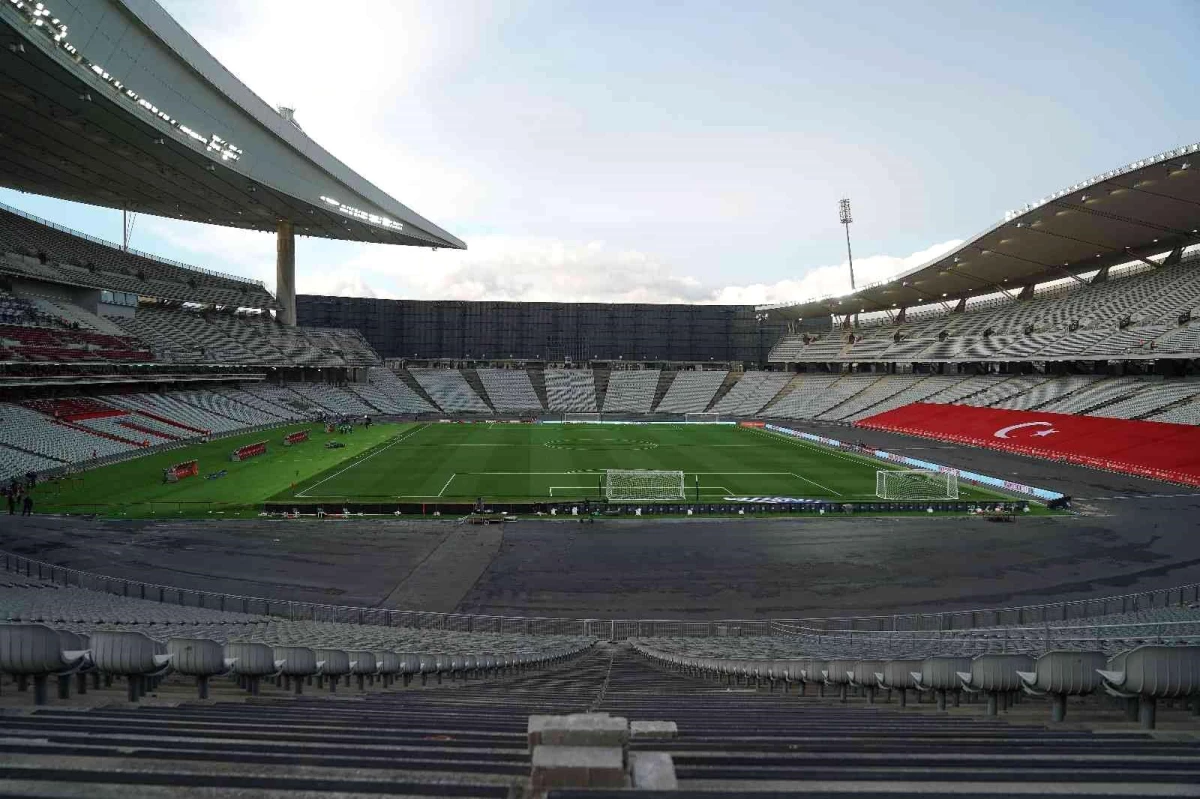 İstanbulspor Fenerbahçe maçı Atatürk Olimpiyat Stadyumu\'nda oynanacak