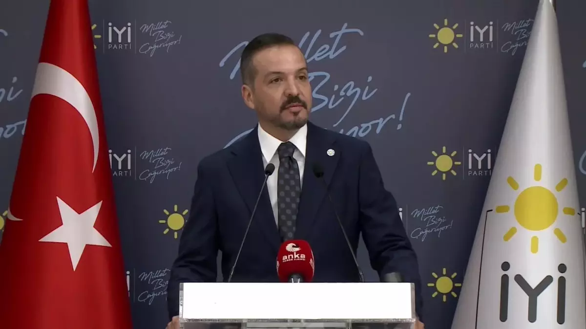 İyi Parti Sözcüsü Zorlu: Türk Dünyasında Alfabe Birliğinin Tartışıldığı Bir Dönemde Türkiye\'de Alfabemizi Tartışmaya Açmak Büyük Bir Tutarsızlık