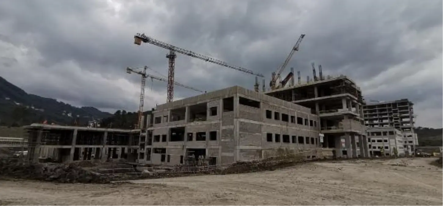 Ordu sağlık haberleri: Ordu Şehir Hastanesi\'nin yüzde 40\'ı tamamlandı