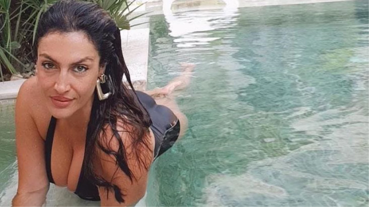 Şarkıcı Tuğba Ekinci\'den tangalı bikini paylaşımı: Ben bitti demeden yaz bitmez