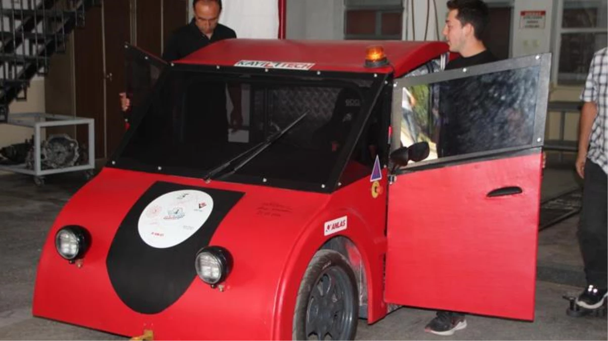Bilecik\'te lise öğrencileri tarafından üretilen elektrikli araç, 100 kilometrede 8 lira maliyet çıkarıyor