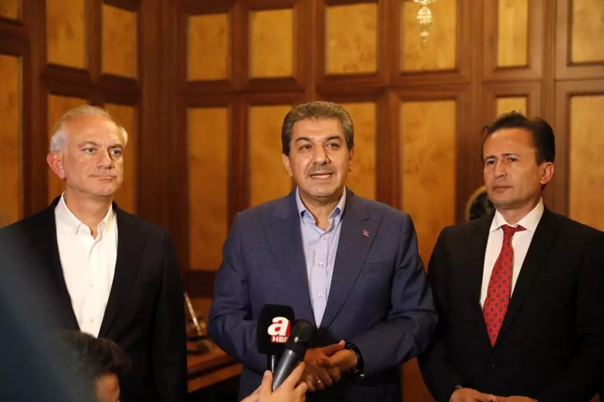 İBB Meclisi Ak Parti grubundan Başkan Yazıcı\'ya geçmiş olsun ziyareti