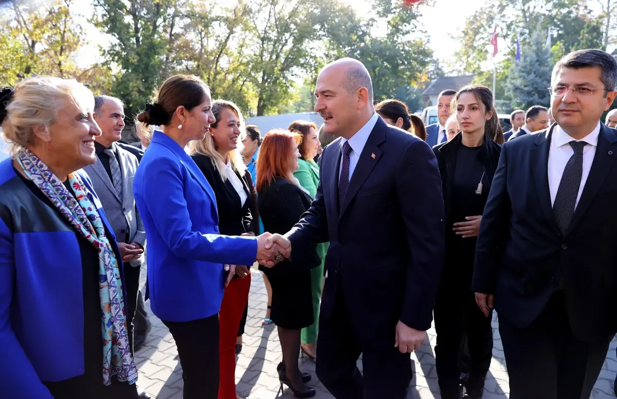 Edirne gündem haberleri | İçişleri Bakanı Süleyman Soylu Edirne\'de "Kadın Muhtarlar Buluşması"nda konuştu: (1)