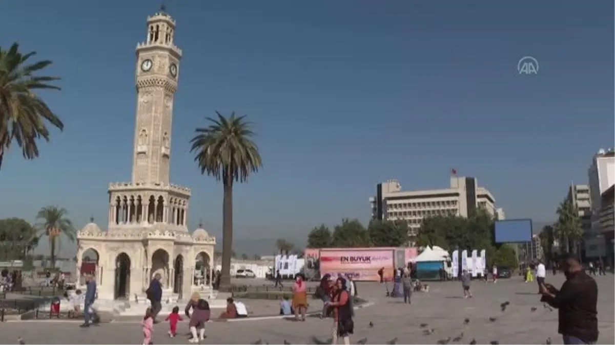 İzmir haberi! "İlk Evim, İlk İş Yerim" ile "İlk Evim Arsa" projelerinin tanıtım tırı İzmir\'e geldi