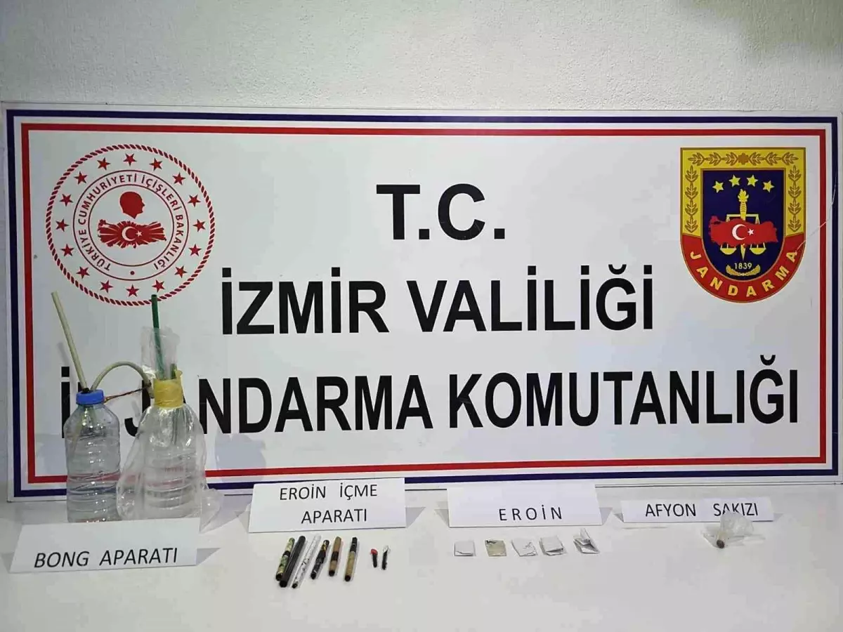 İzmir haber! İzmir\'in farklı ilçelerinde 26 zehir taciri kıskıvrak yakalandı