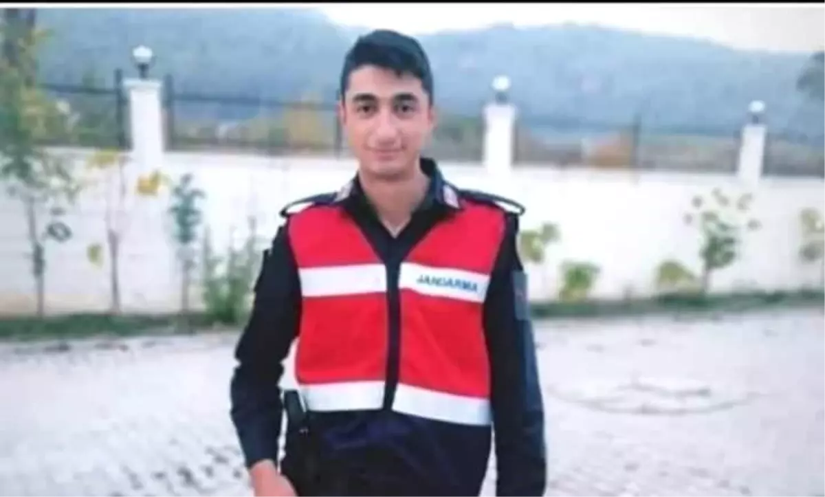 Kaza kurbanı Uzman Çavuş son yolculuğuna uğurlandı