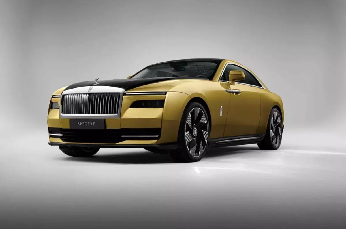 Rolls-Royce markanın yeni çağını başlattı: Spectre