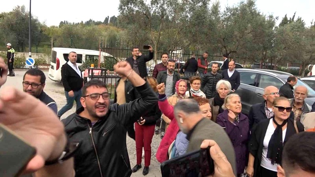 CHP'li vekil mahkemeye hakaret etti CHP'li vekil mahkemeye hakaret etti