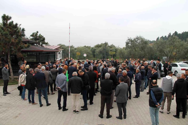 CHP'li vekil mahkemeye hakaret etti CHP'li vekil mahkemeye hakaret etti
