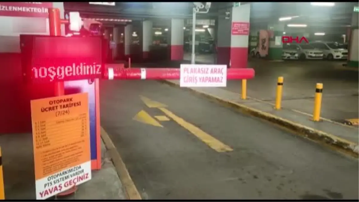 İSTANBUL\'DA AVM\'LER OTOPARK ÜCRETİ TARTIŞMASI