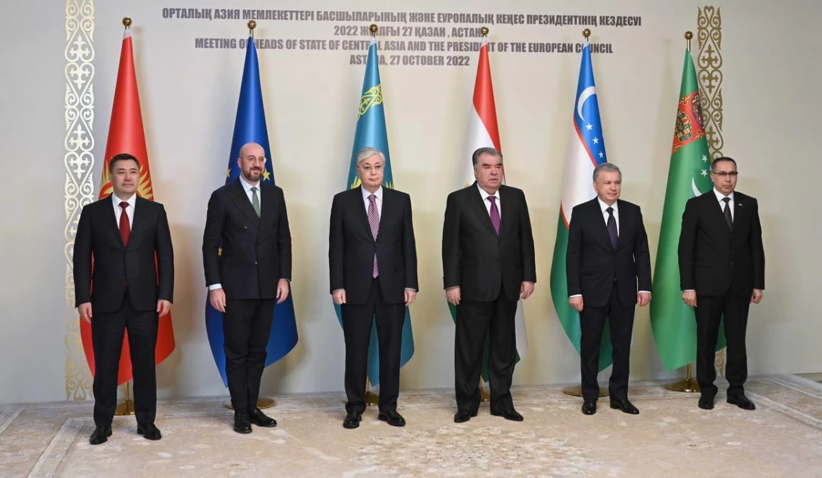 Kazakistan\'da Avrupa Birliği ve Orta Asya devletleri liderlerinin ilk toplantısı yapıldı