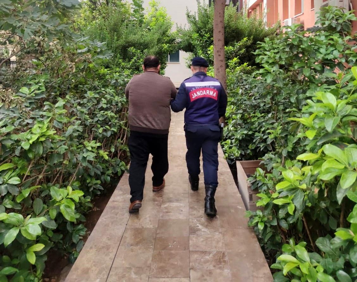 Mardin\'de 3 yıldır aranan uyuşturucu satıcısı yakalandı