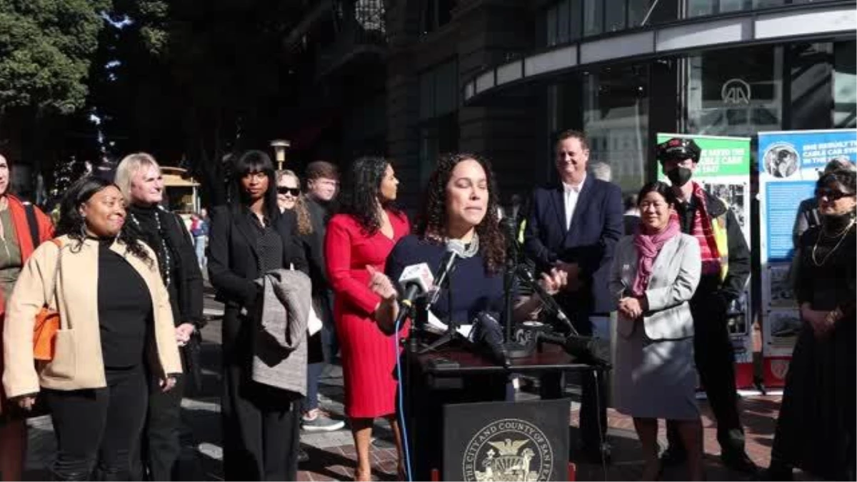 Son dakika haberleri... SAN FRANCİSCO - Troleybüslerin kadın yöneticiler tarafından şehre geri kazandırılmasının 75. yılı