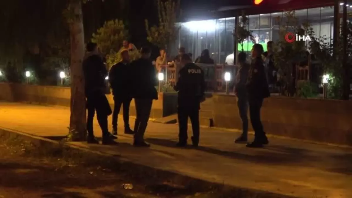 Yolda yürürken maganda kurşunuyla yaralandı