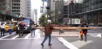 ABD'de iklim aktivistleri Park Avenue'yu trafiğe kapattı
