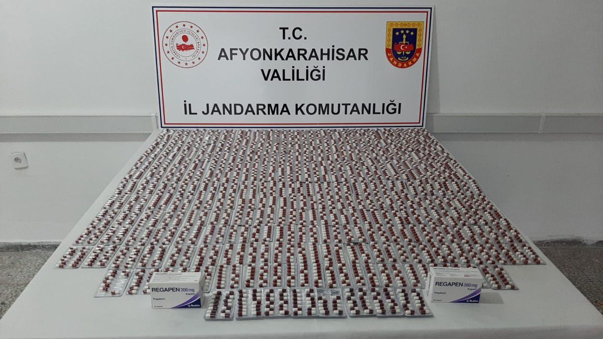 Afyonkarahisar\'da uyuşturucu operasyonunda 4 şüpheli tutuklandı