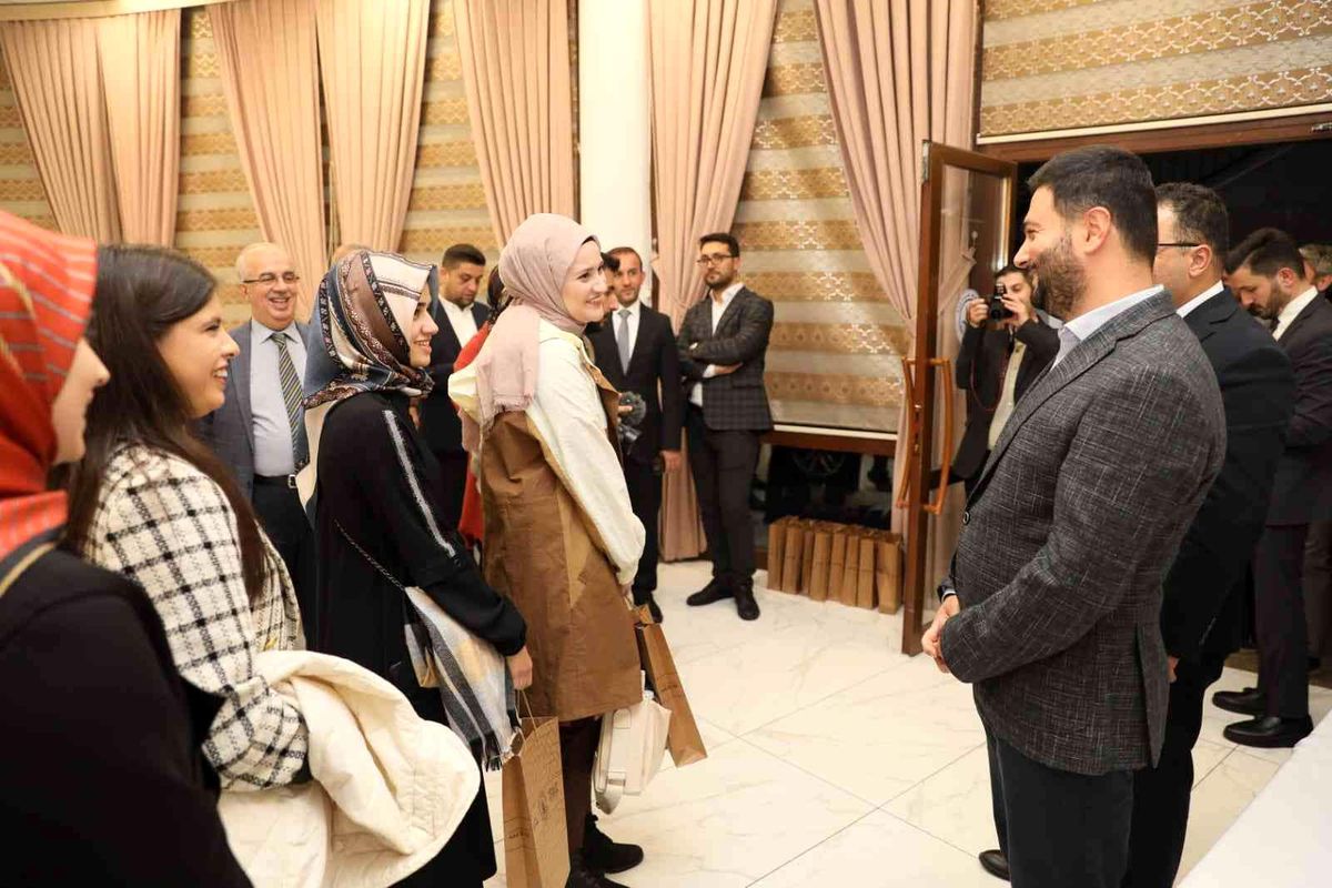 Başkan Öztekin, yeni atanan öğretmenlerle buluştu