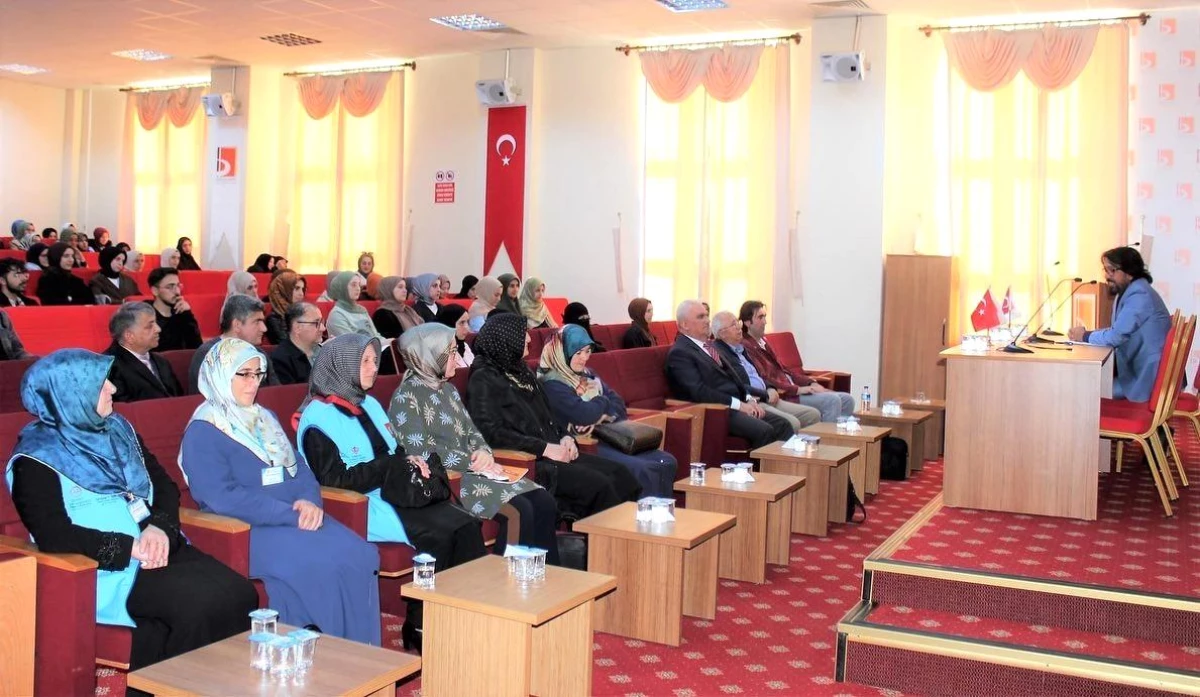 Bilecik\'te "Din ve Kişisel Gelişim" konulu konferans düzenlendi