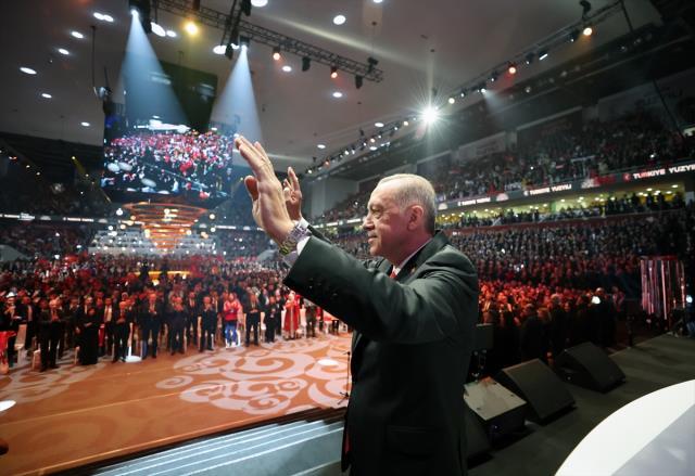 Cumhurbaşkanı Erdoğan, 'Türkiye Yüzyılı' programında desteği için Bahçeli'ye teşekkür ederken, Destici'yi es geçti