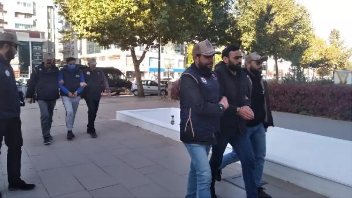 DEAŞ\'ın sözde komutanı ve iletişim sorumlusu Kırşehir\'de yakalandı