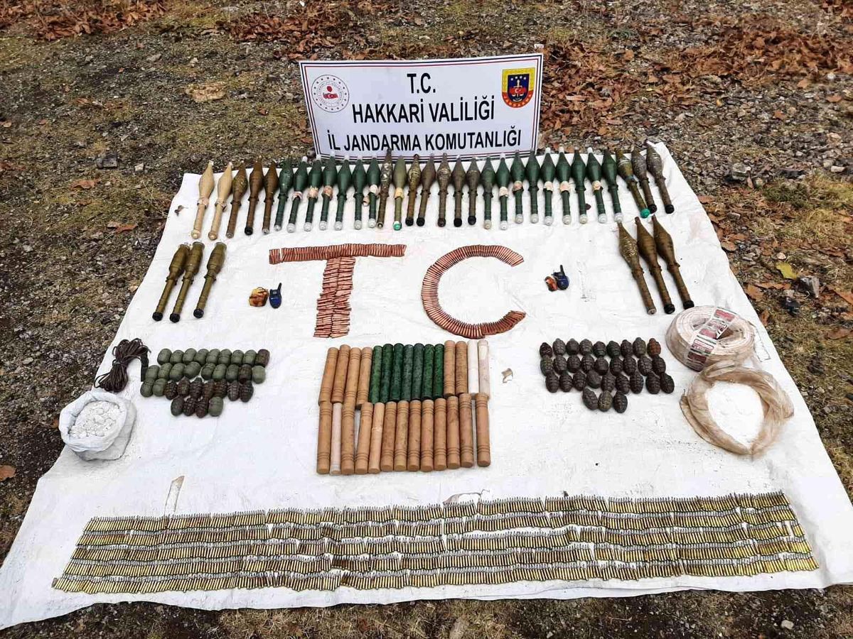 Hakkari\'de çok sayıda mühimmat ele geçirildi