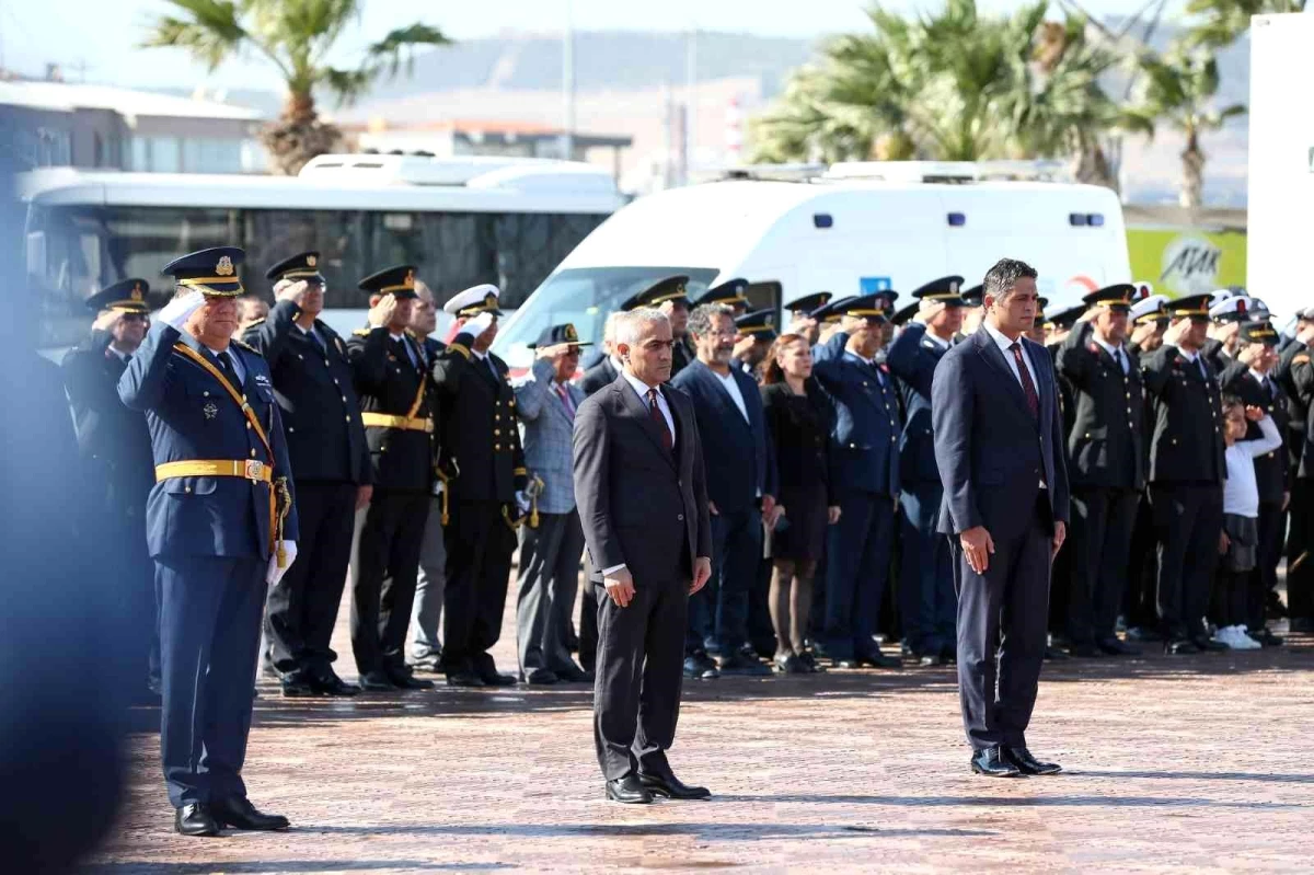 İzmir\'de Cumhuriyet Bayramı kutlamaları başladı