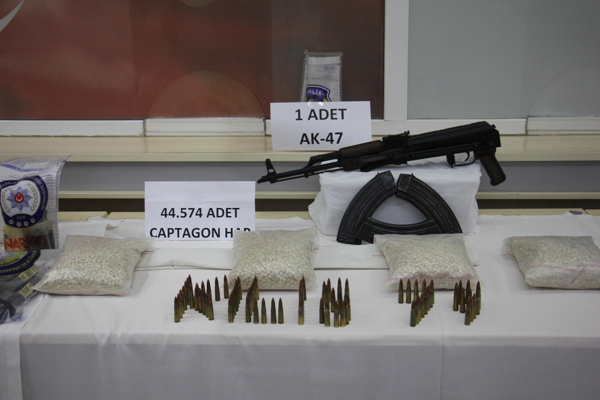 Kilis\'te uyuşturucu operasyonunda 2 zanlı tutuklandı