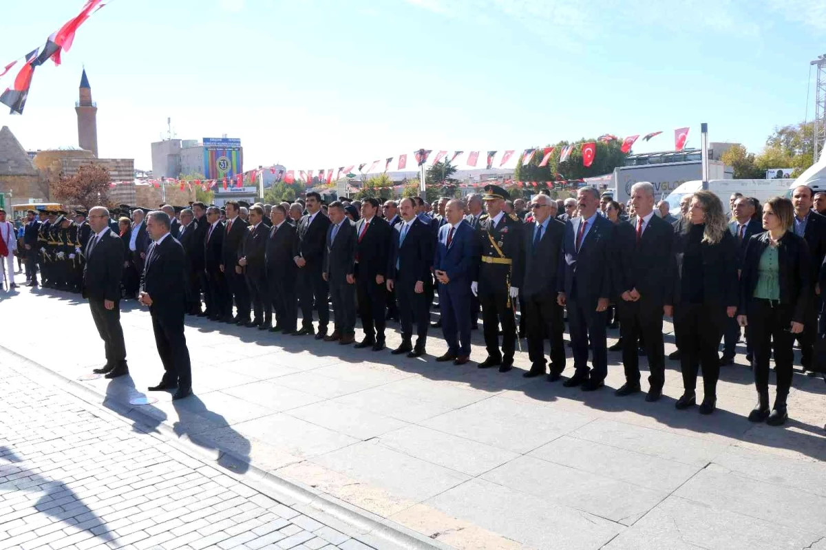 Kırşehir\'de 29 Ekim Cumhuriyet Bayramı Coşkusu Başladı
