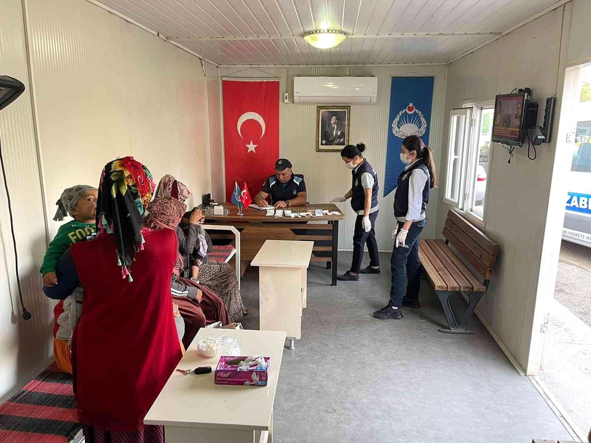 Mardin\'de zabıta denetiminde 6 dilencinin üzerinden 4 bin 295 lira çıktı