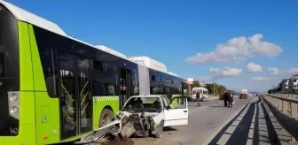 Otobüs ile otomobil çarpıştı: 1 kişi yaraladı