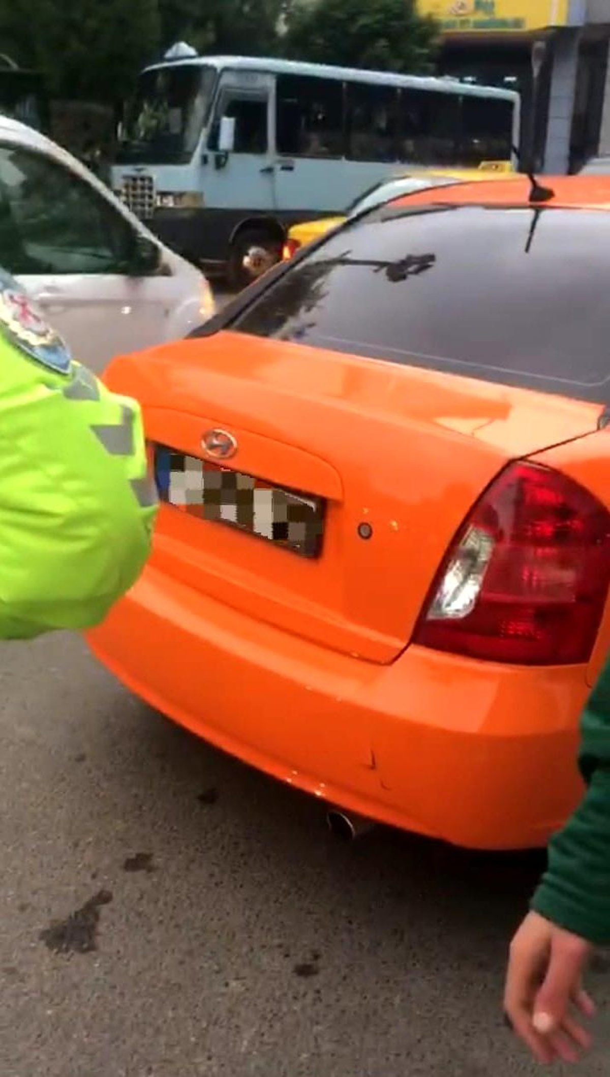 Polis, korsan taksiye geçit vermedi: 7 bin 544 TL ceza