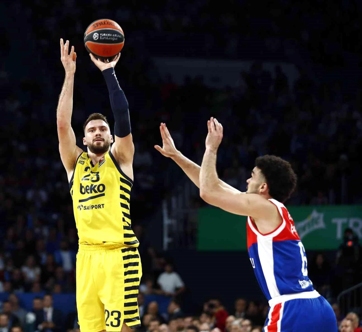 THY Euroleague: A.Efes: 79 Fenerbahçe Beko: 88