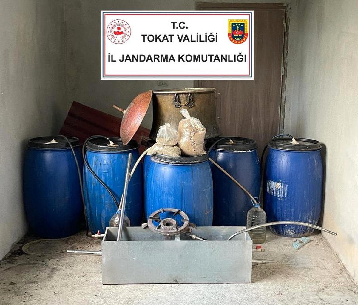 Tokat\'ta bin 200 litre kaçak içki ele geçirildi