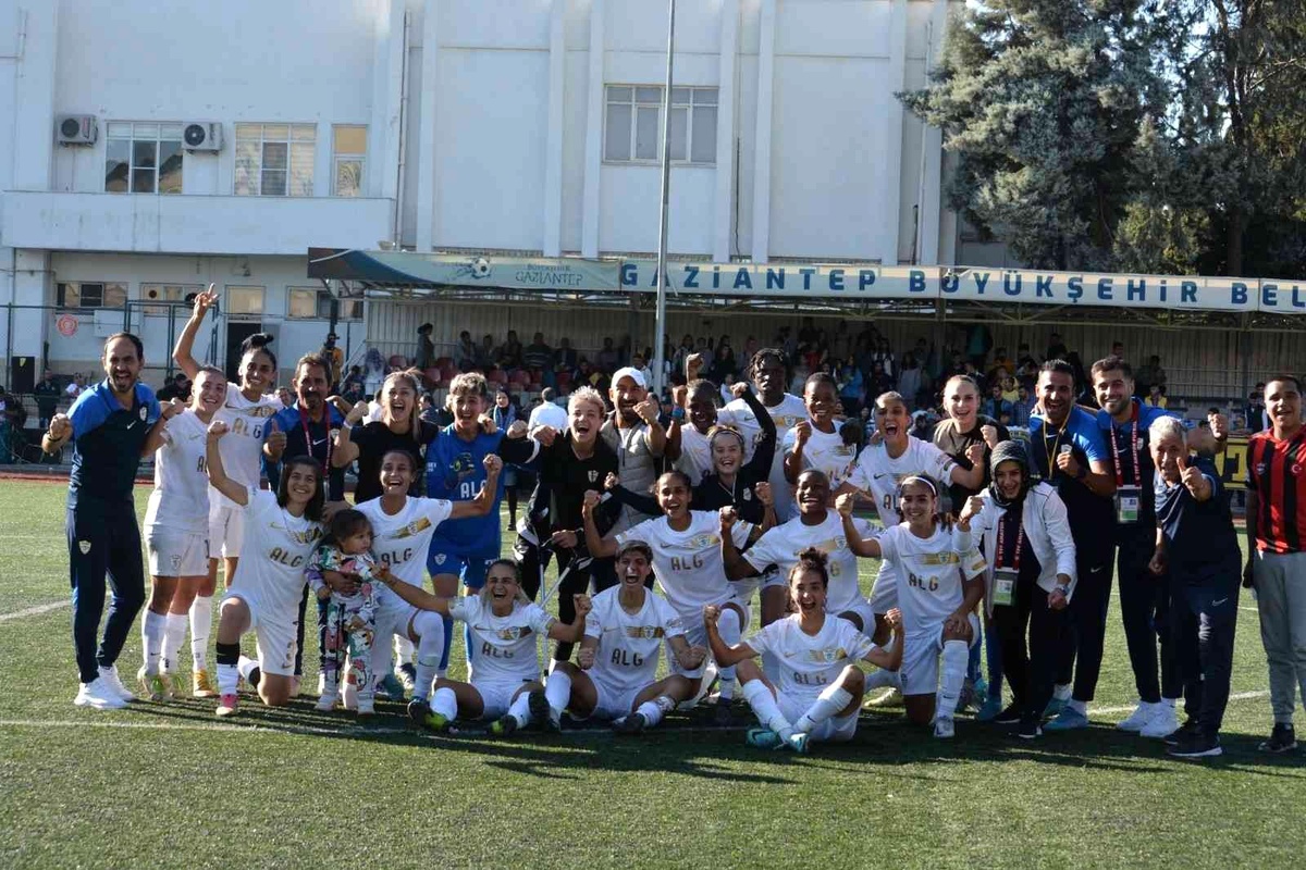 ALG Spor, Karagümrük\'ü 2-1 mağlup etti