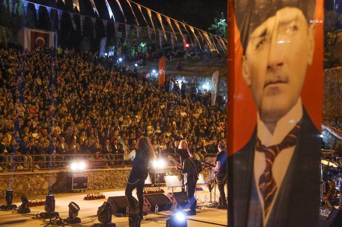 Aydın\'da Cumhuriyet Bayramı Kutlamaları Başladı