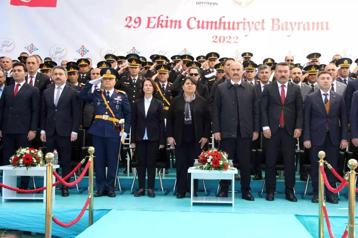 Batman'da 29 Ekim Cumhuriyet Bayramı coşkuyla kutlandı