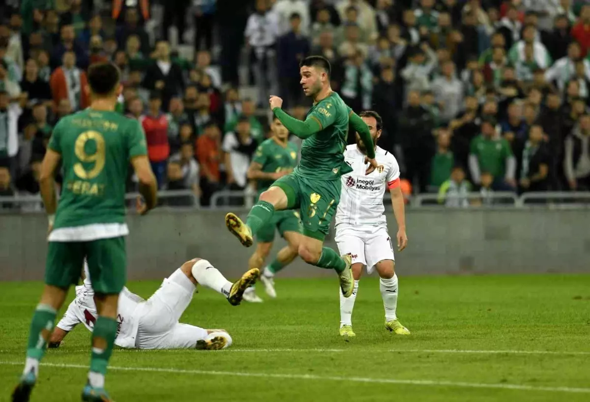 Bursaspor\'da Kubilay Sönmez sakatlandı