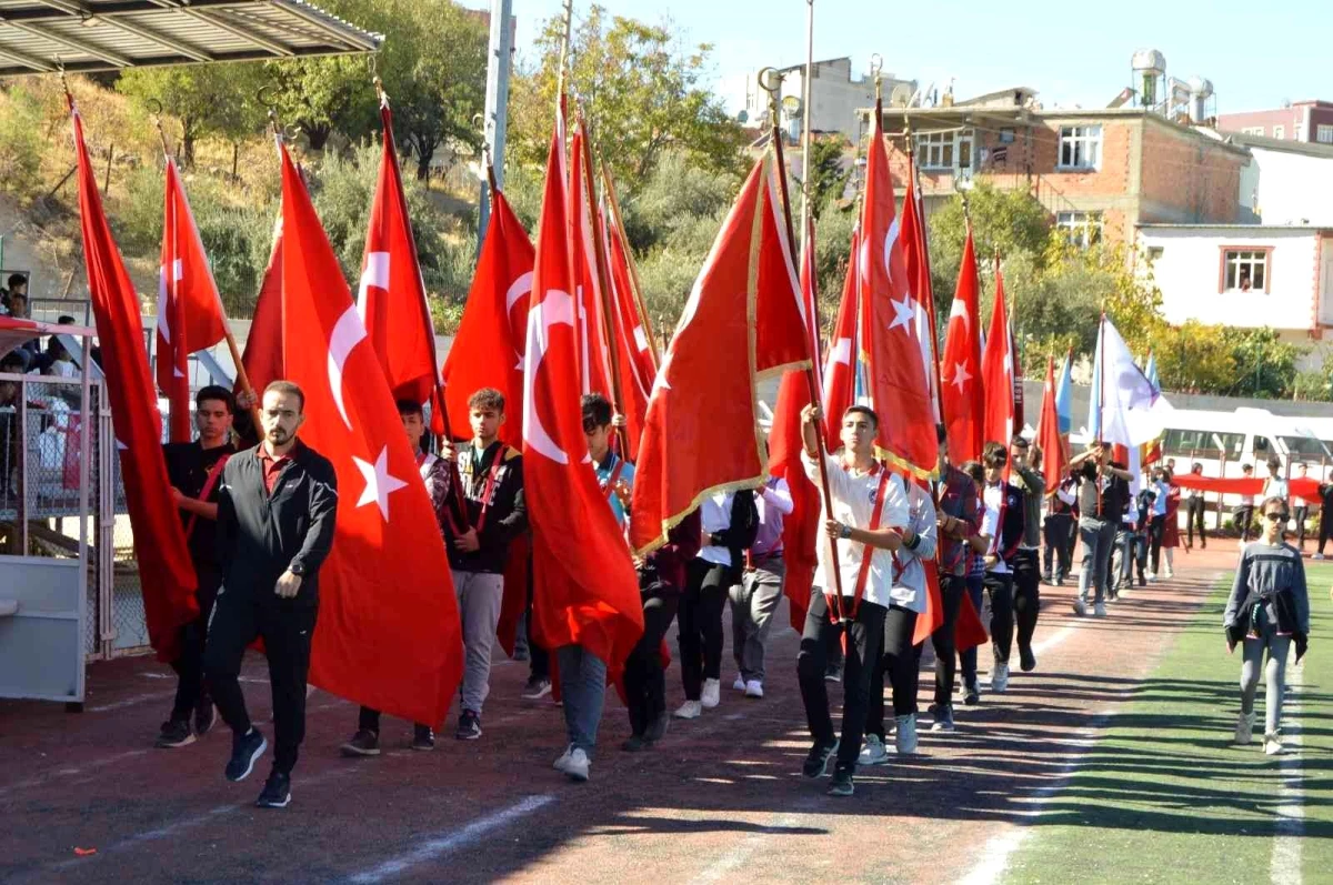 Cumhuriyet Bayramı Besni\'de coşku ile kutlandı