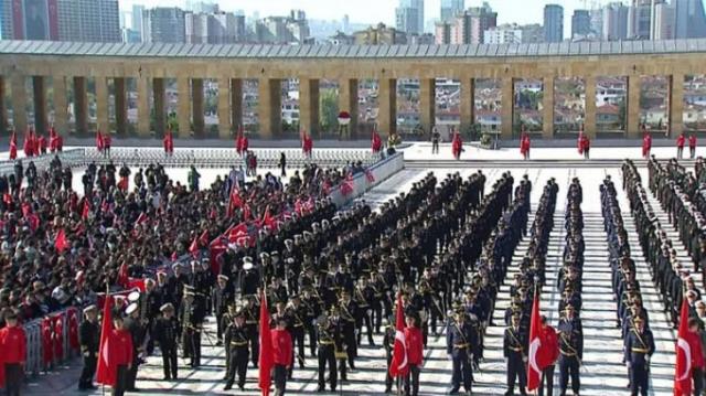 Cumhuriyet'in 99. yılı! Devlet erkanı Cumhurbaşkanı Erdoğan önderliğinde Anıtkabir'de Cumhuriyet'in 99. yılı! Devlet erkanı Cumhurbaşkanı Erdoğan önderliğinde Anıtkabir'de