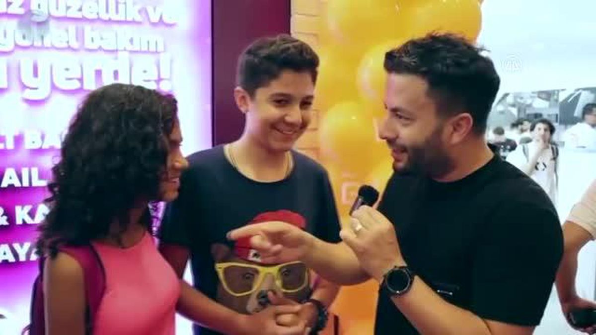 Depremde ölen ikizler geride gülen yüzlerini ve iyilik hareketi bıraktı